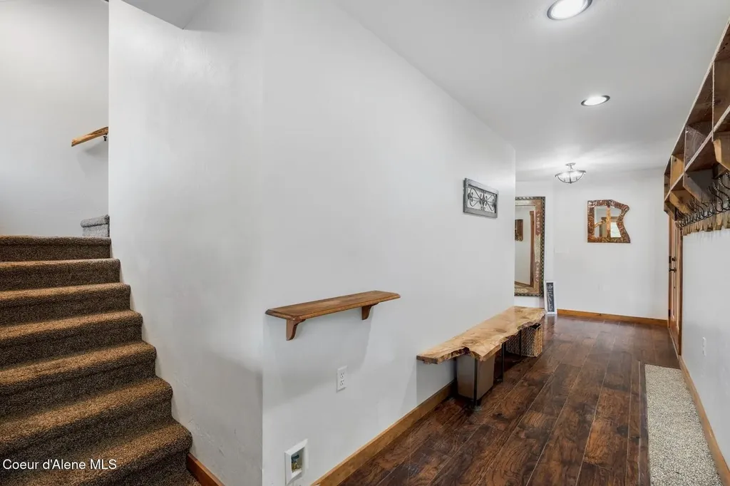 467 Manley Creek Road Laclede ID 83841