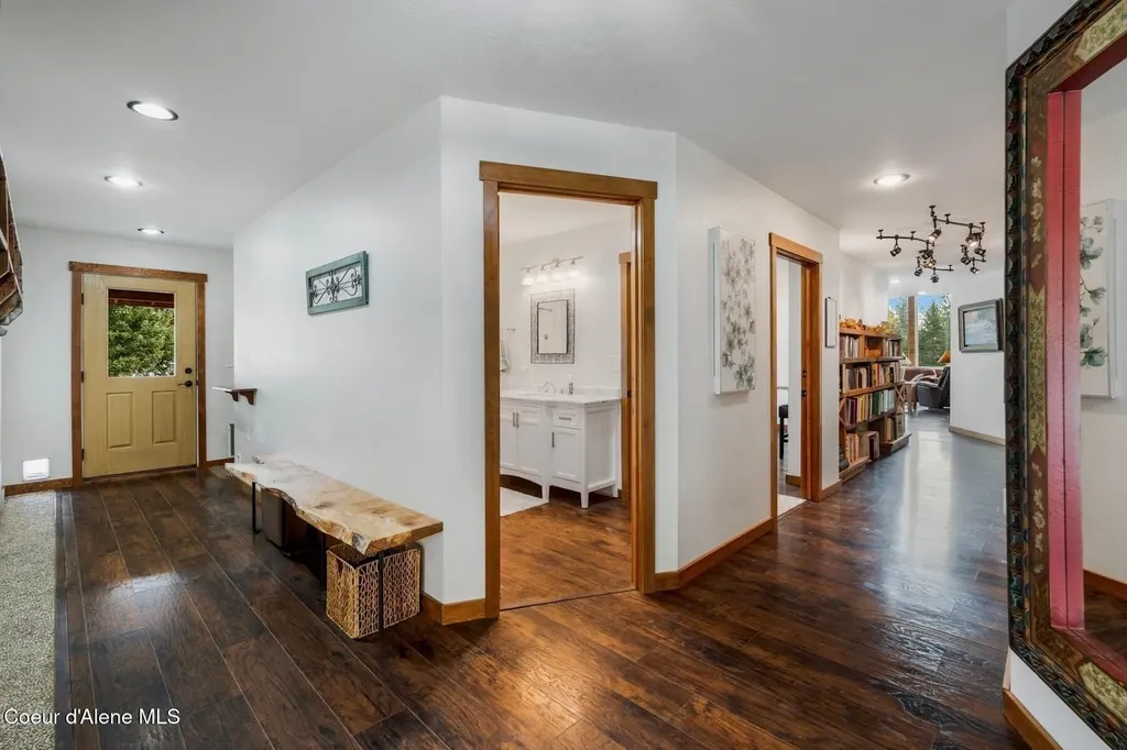 467 Manley Creek Road Laclede ID 83841