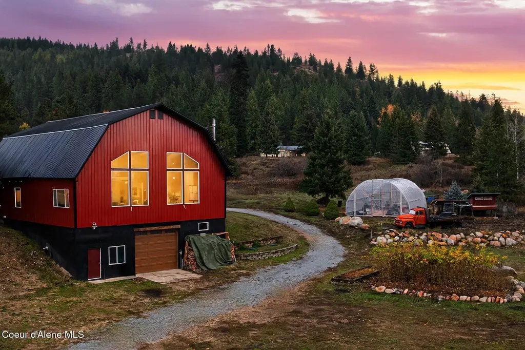467 Manley Creek Road Laclede ID 83841