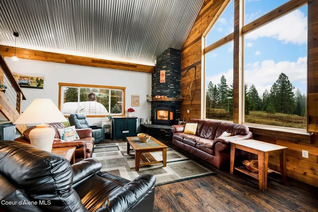 467 Manley Creek Road Laclede ID 83841