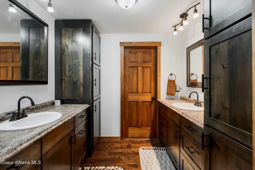467 Manley Creek Road Laclede ID 83841