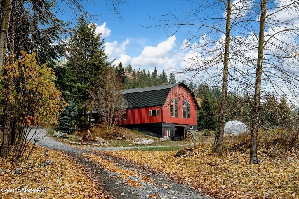 467 Manley Creek Road Laclede ID 83841