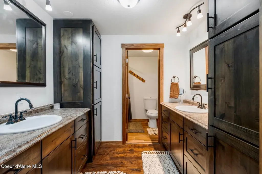 467 Manley Creek Road Laclede ID 83841