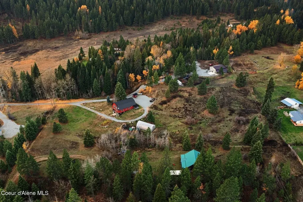 467 Manley Creek Road Laclede ID 83841
