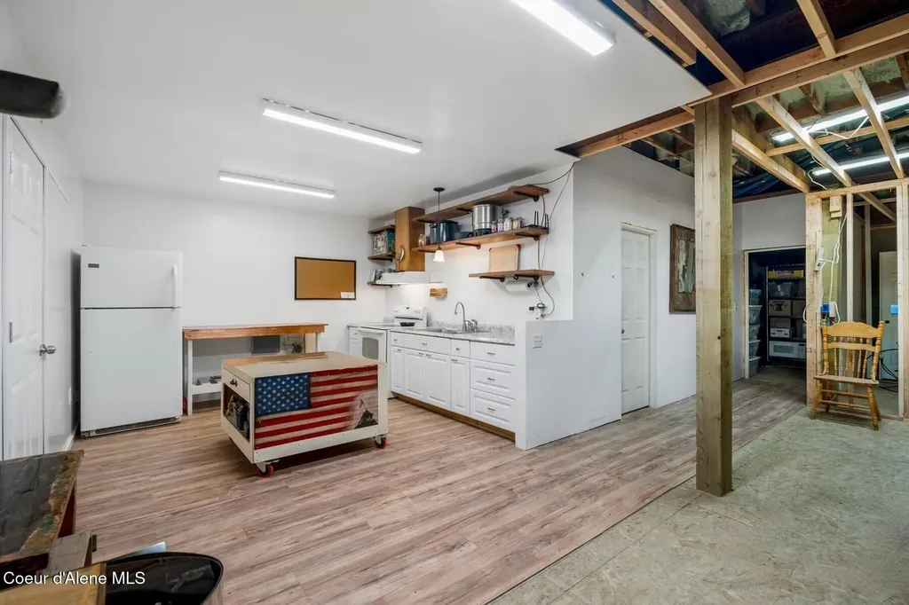 467 Manley Creek Road Laclede ID 83841