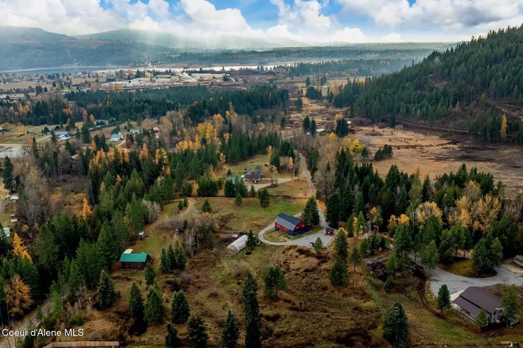 467 Manley Creek Road Laclede ID 83841