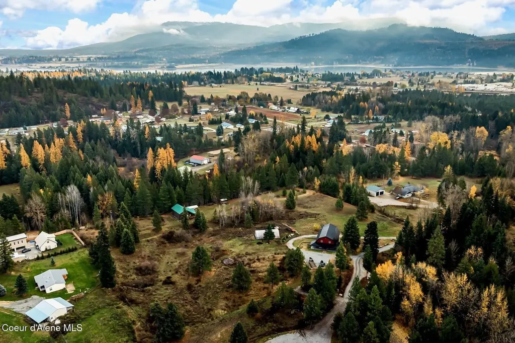 467 Manley Creek Road Laclede ID 83841