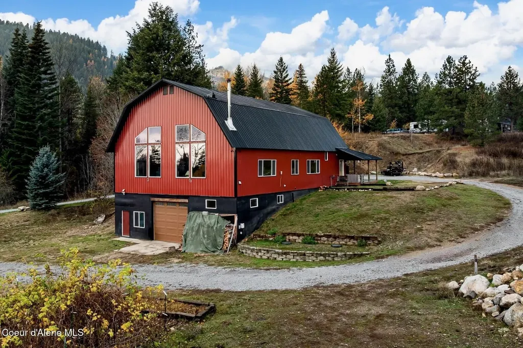 467 Manley Creek Road Laclede ID 83841