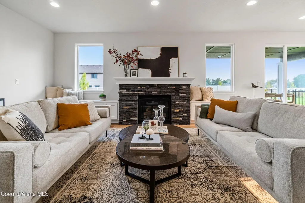 3283 N Segar Loop Post Falls ID 83854