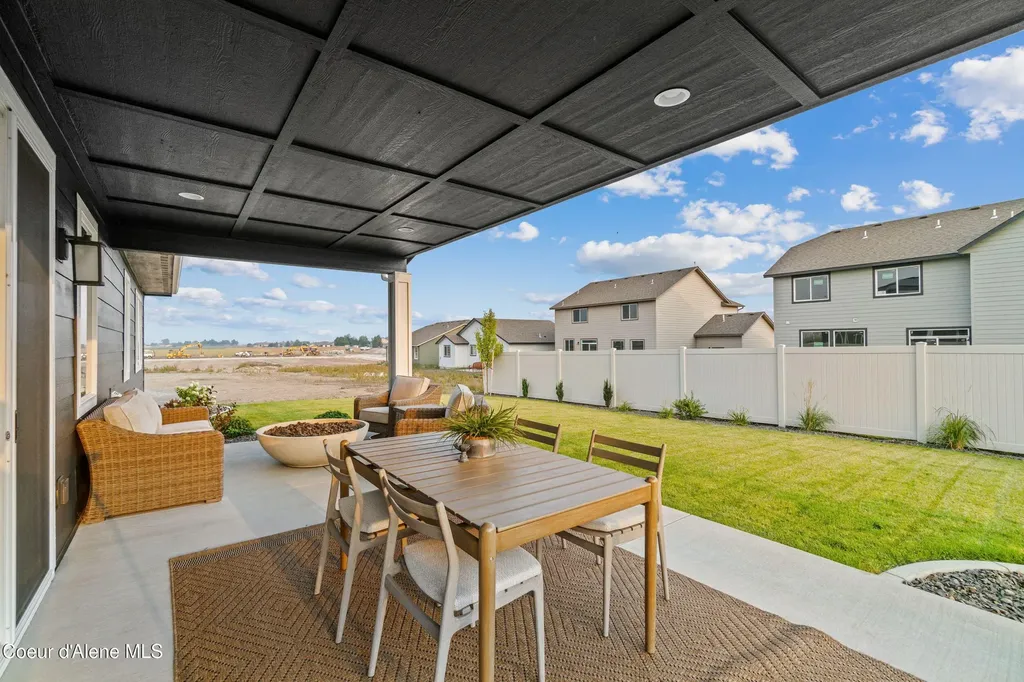 3283 N Segar Loop Post Falls ID 83854
