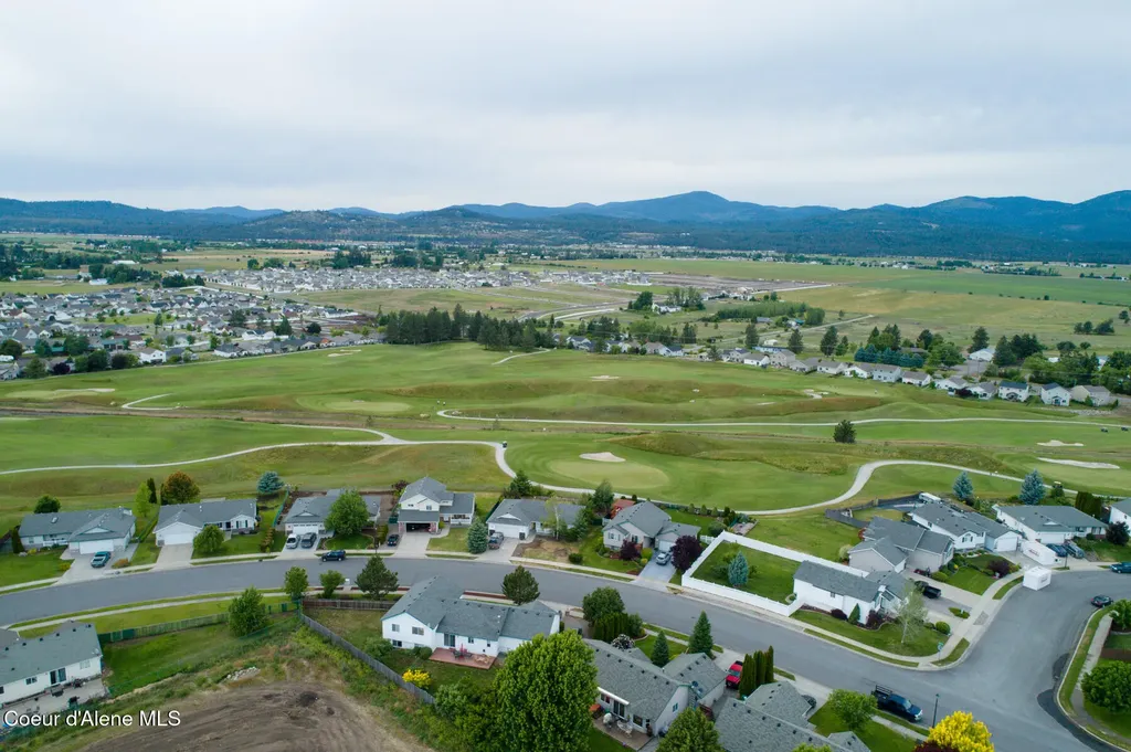 3283 N Segar Loop Post Falls ID 83854