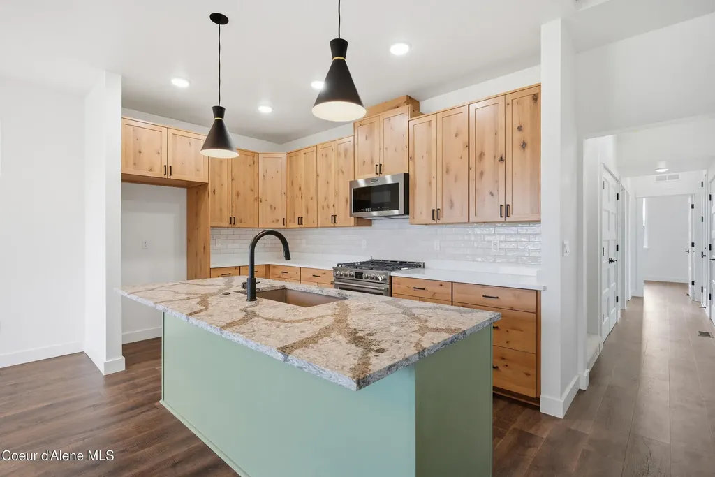 1619 Gondola Court Sandpoint ID 83864