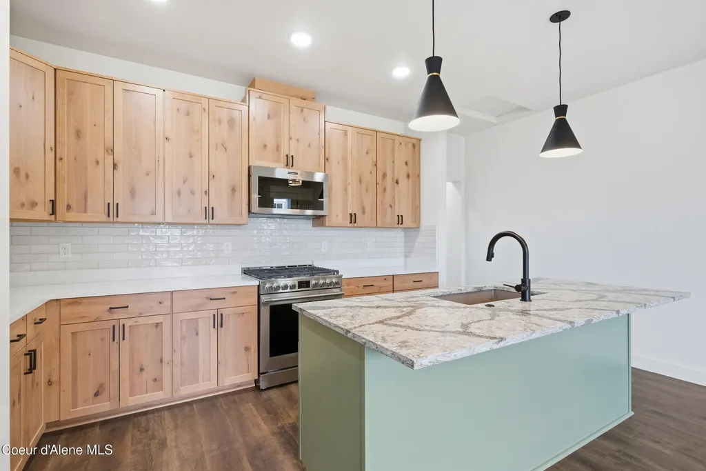 1619 Gondola Court Sandpoint ID 83864