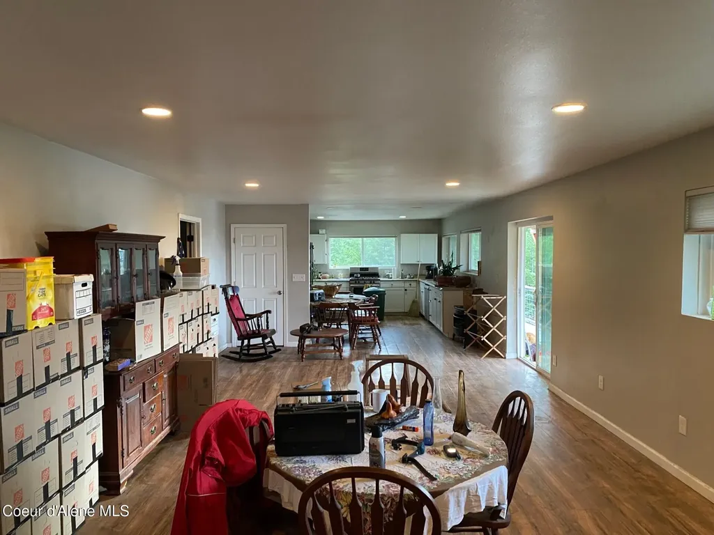 696 Raven Ridge Sandpoint ID 83864