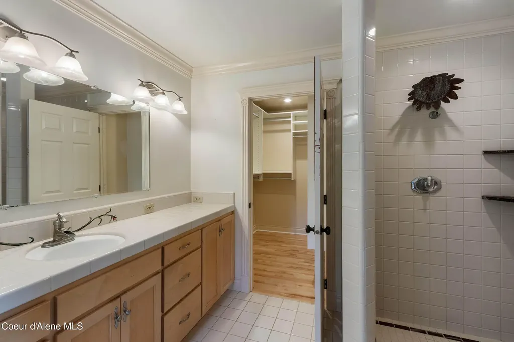 2383 Sunnyside Road Sandpoint ID 83864