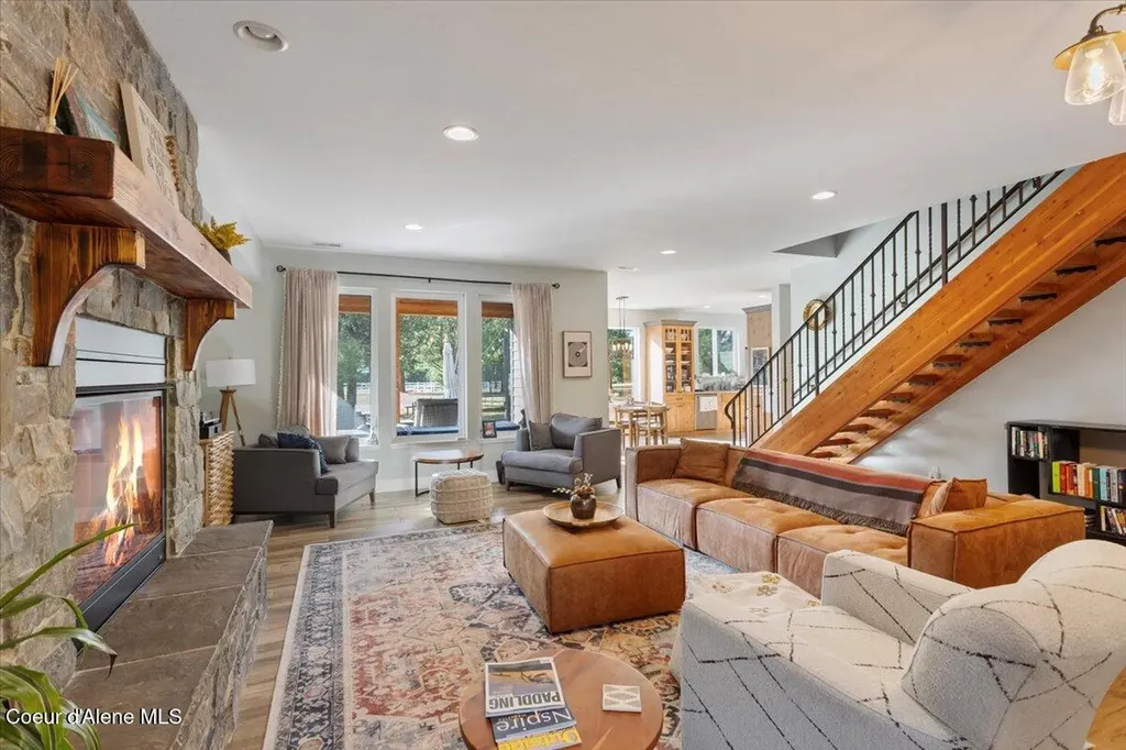 2380 Dufort Road Sagle ID 83860