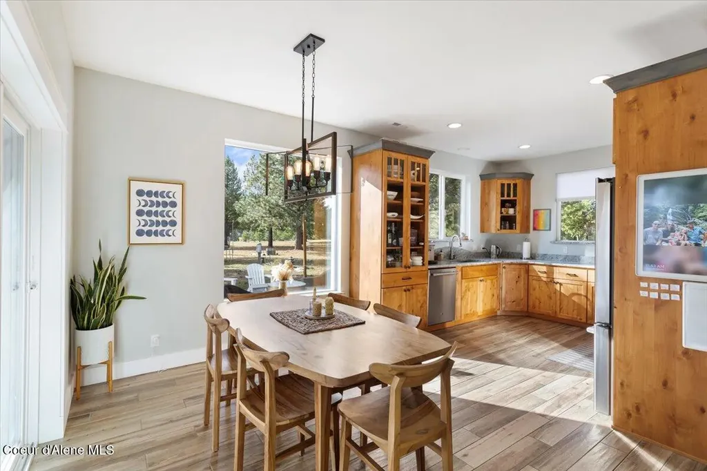 2380 Dufort Road Sagle ID 83860