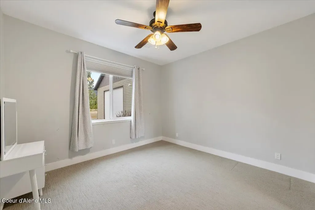 2380 Dufort Road Sagle ID 83860