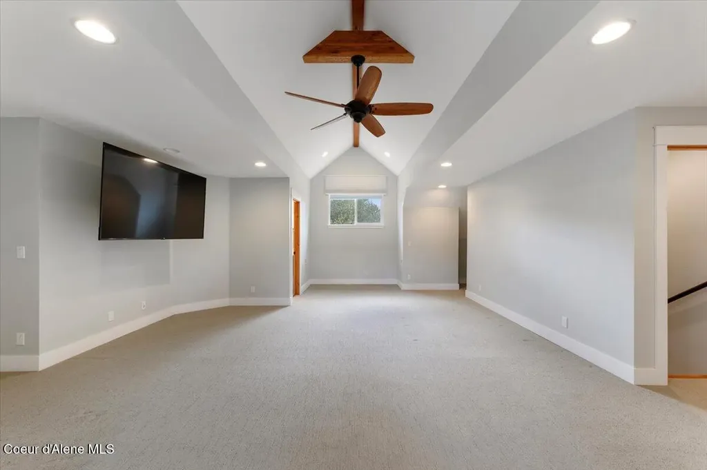 2380 Dufort Road Sagle ID 83860