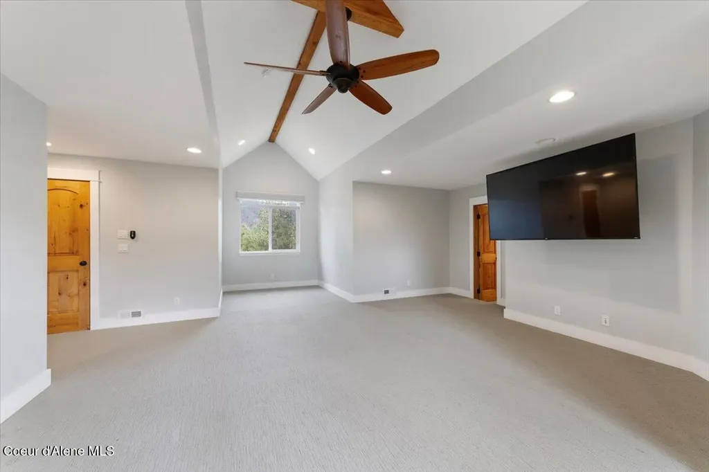 2380 Dufort Road Sagle ID 83860