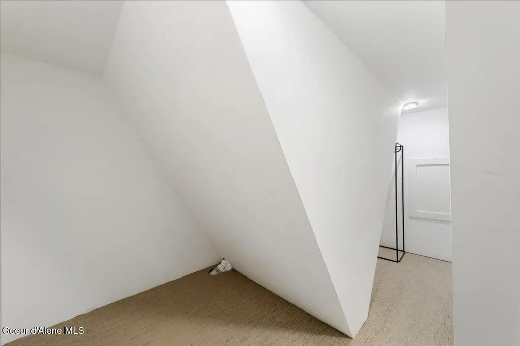 2380 Dufort Road Sagle ID 83860
