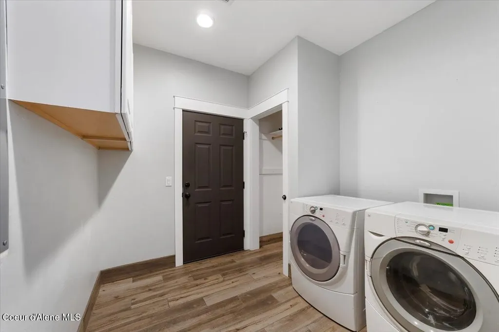 2380 Dufort Road Sagle ID 83860
