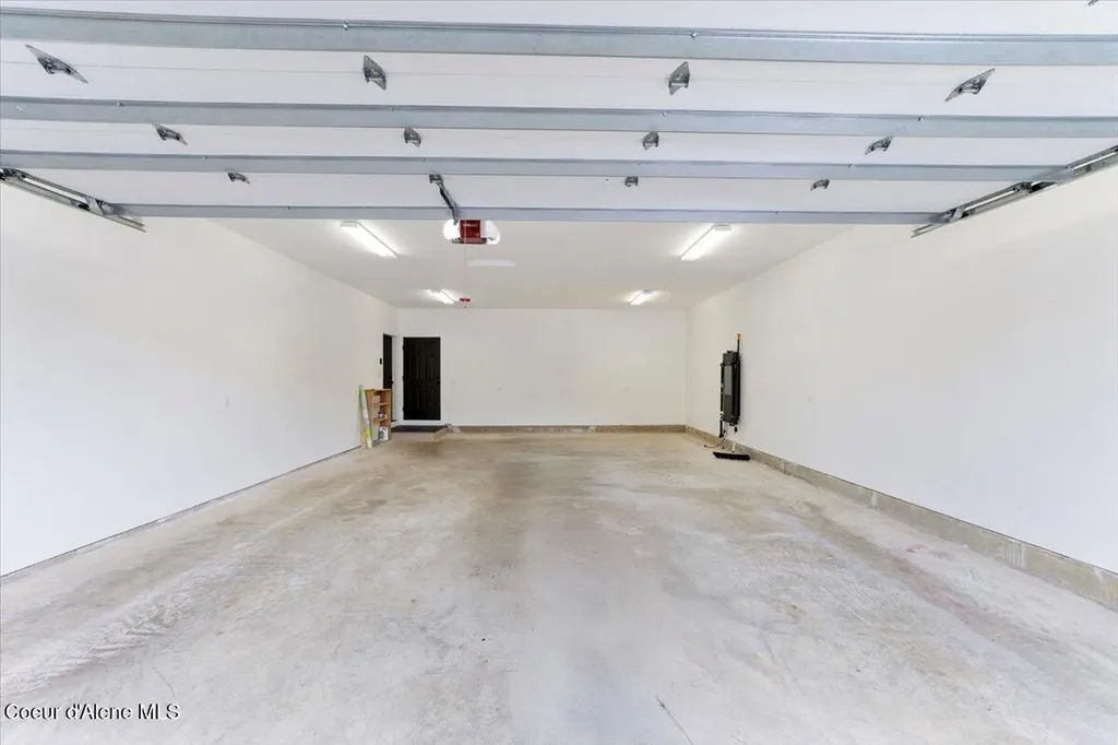 2380 Dufort Road Sagle ID 83860
