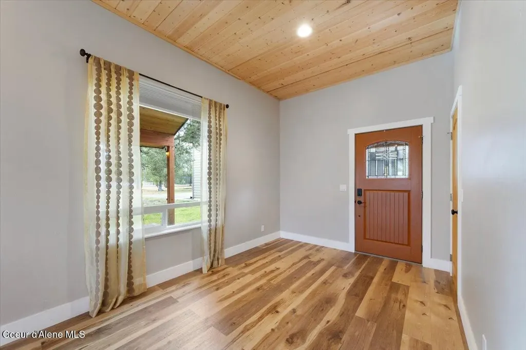 2380 Dufort Road Sagle ID 83860