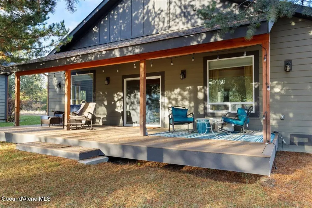 2380 Dufort Road Sagle ID 83860