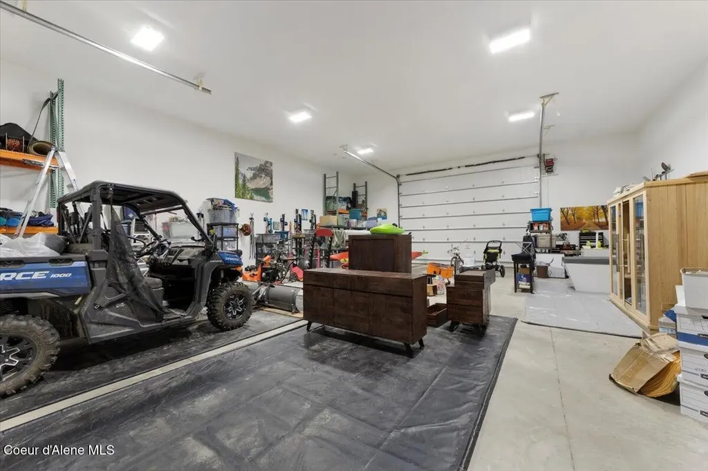 2380 Dufort Road Sagle ID 83860