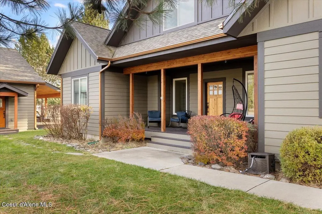 2380 Dufort Road Sagle ID 83860