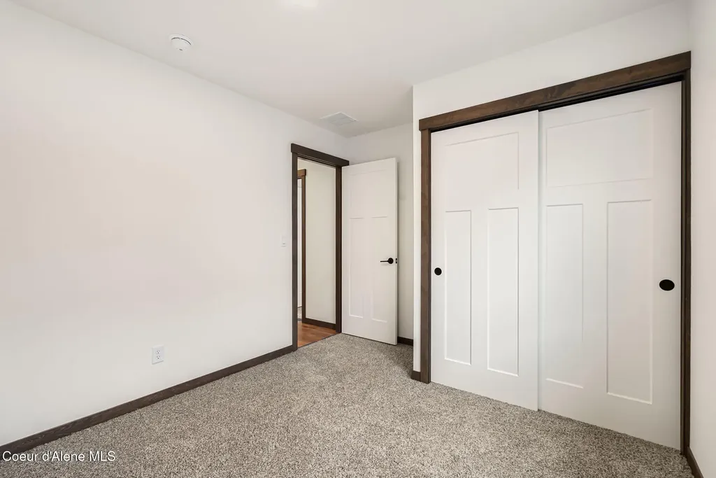 2302 Maverick Court Sandpoint ID 83864