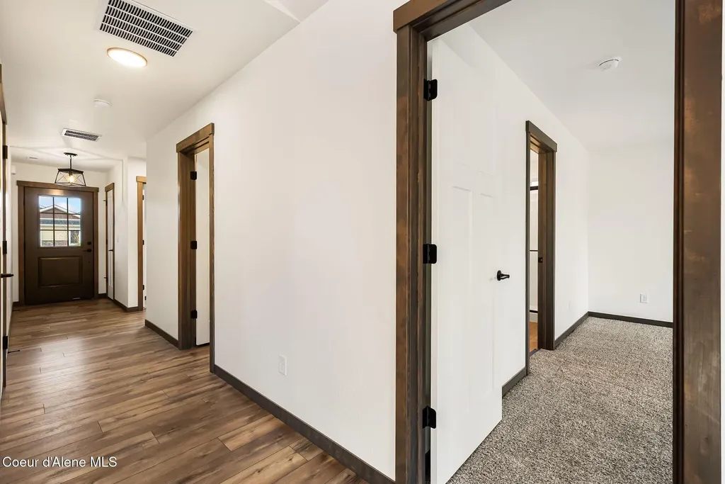 2302 Maverick Court Sandpoint ID 83864