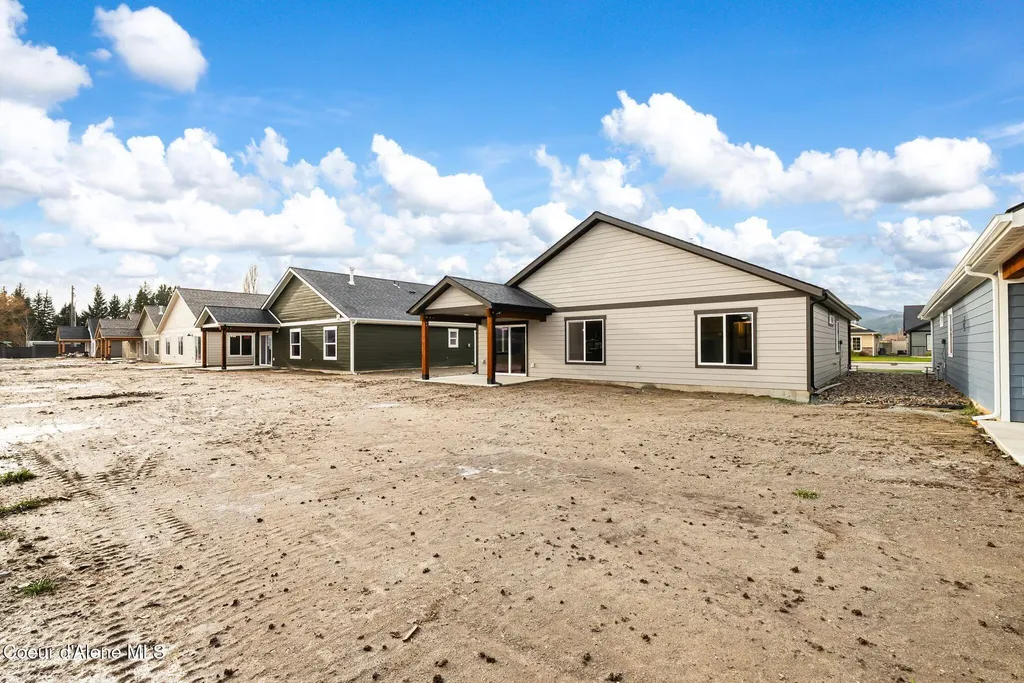 2302 Maverick Court Sandpoint ID 83864