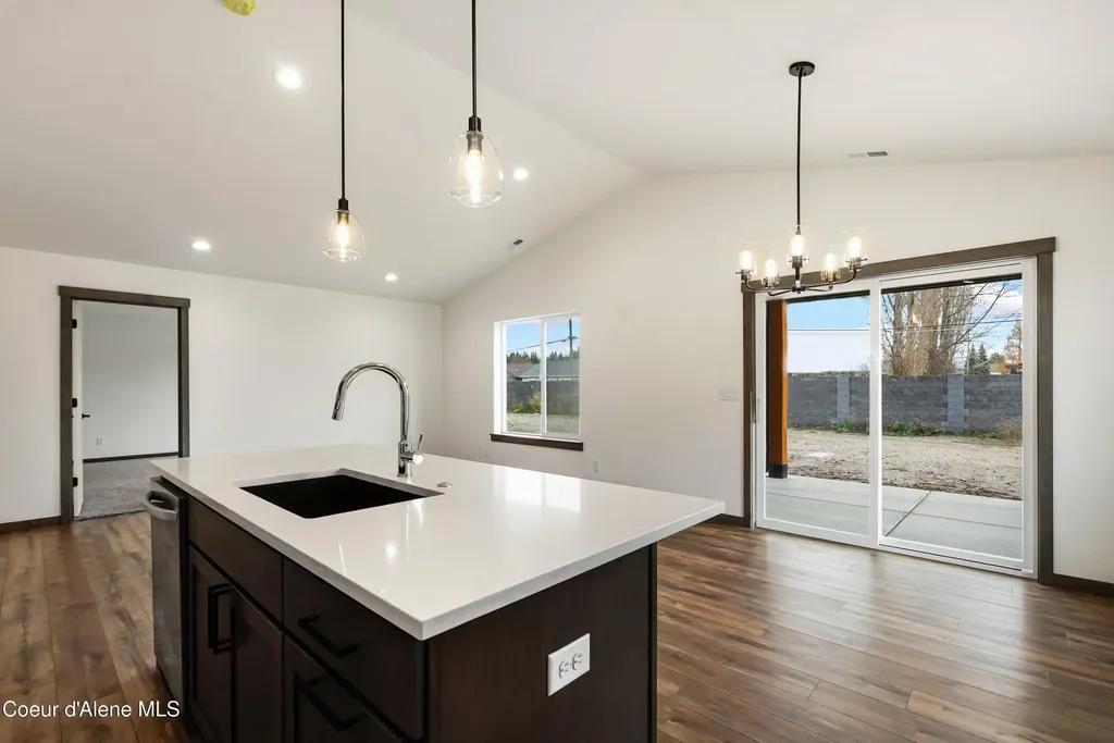2302 Maverick Court Sandpoint ID 83864