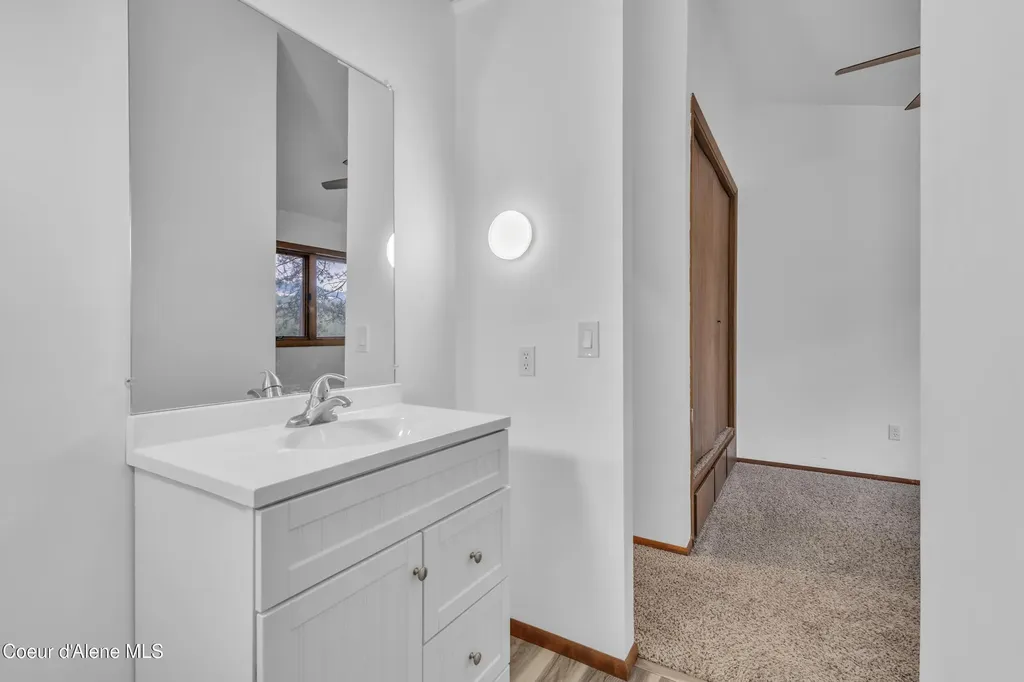 3010 E Rivercrest Drive Post Falls ID 83854