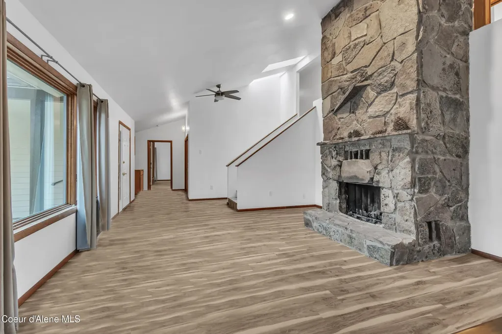 3010 E Rivercrest Drive Post Falls ID 83854