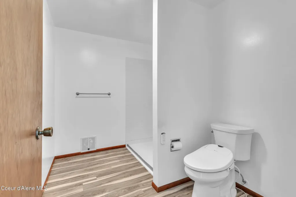 3010 E Rivercrest Drive Post Falls ID 83854