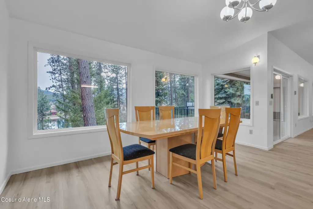 3010 E Rivercrest Drive Post Falls ID 83854