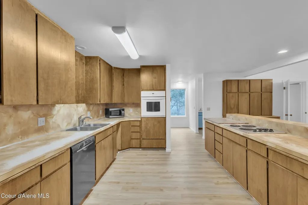 3010 E Rivercrest Drive Post Falls ID 83854