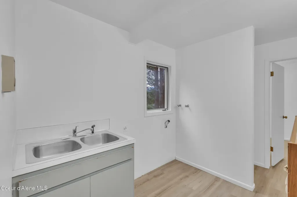3010 E Rivercrest Drive Post Falls ID 83854