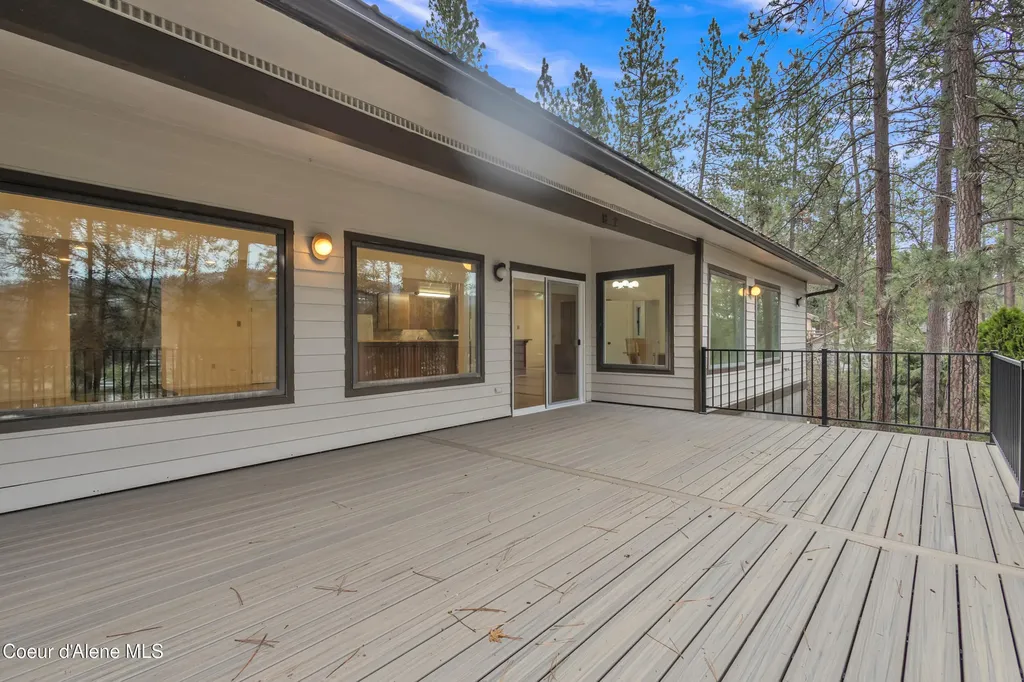 3010 E Rivercrest Drive Post Falls ID 83854
