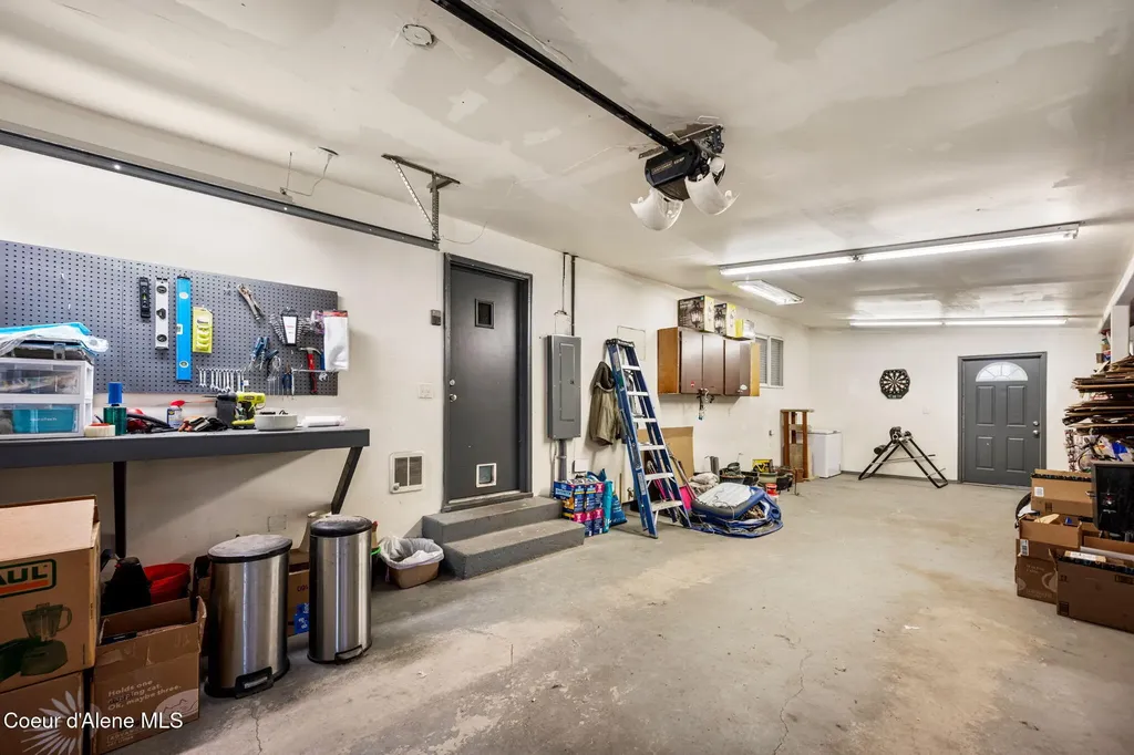 164 W Hilgren Avenue Hayden ID 83835