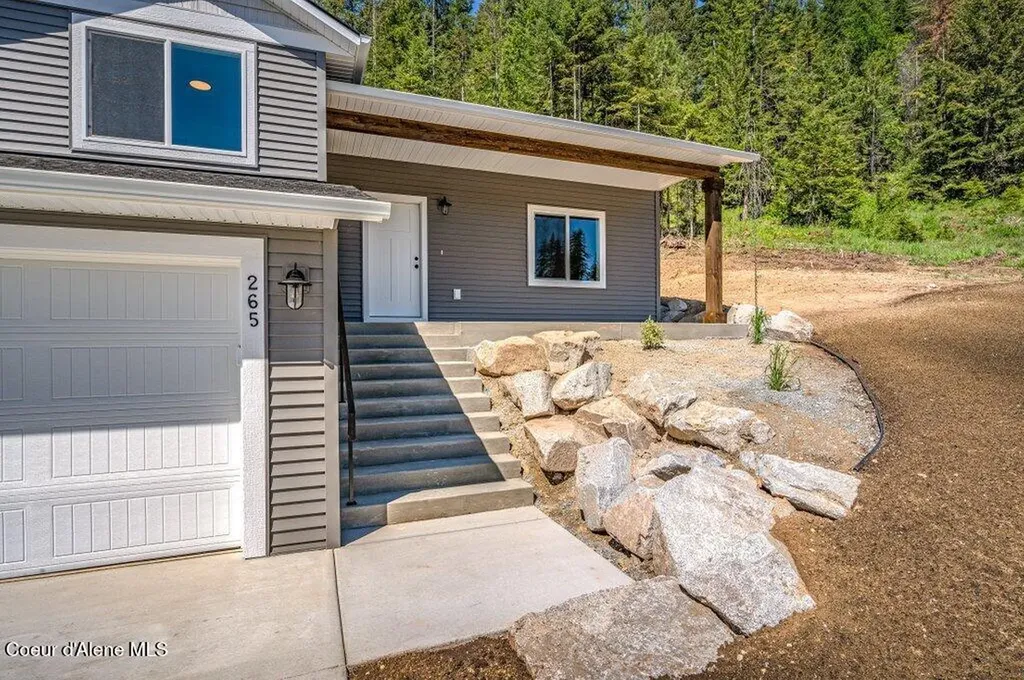265 Durango Lane Priest River ID 83856