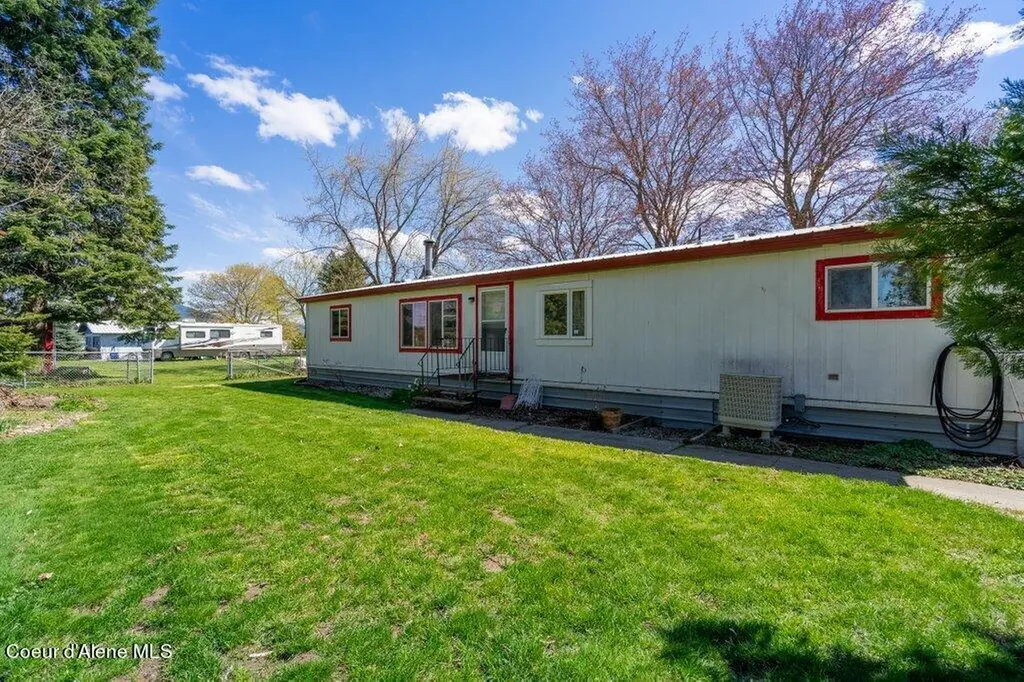 3520 West Cranston Avenue Hayden ID 83835