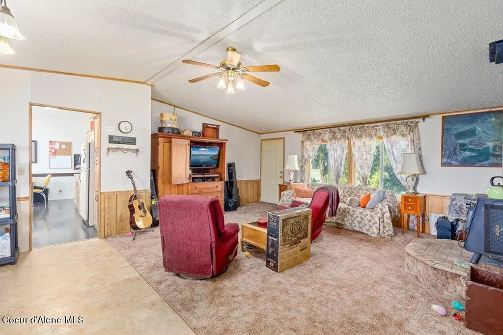 3520 West Cranston Avenue Hayden ID 83835