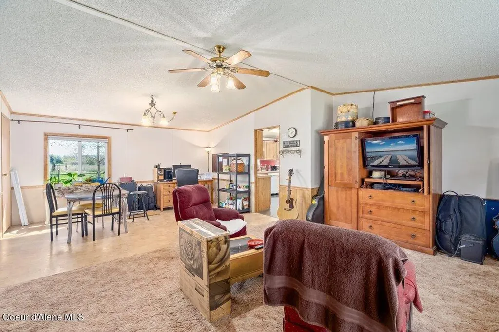 3520 West Cranston Avenue Hayden ID 83835