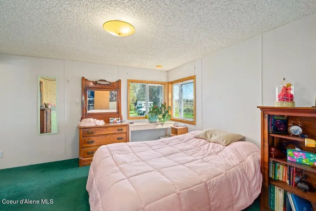 3520 West Cranston Avenue Hayden ID 83835