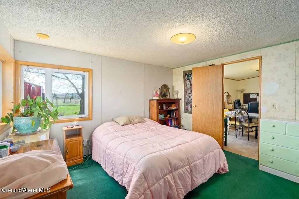 3520 West Cranston Avenue Hayden ID 83835