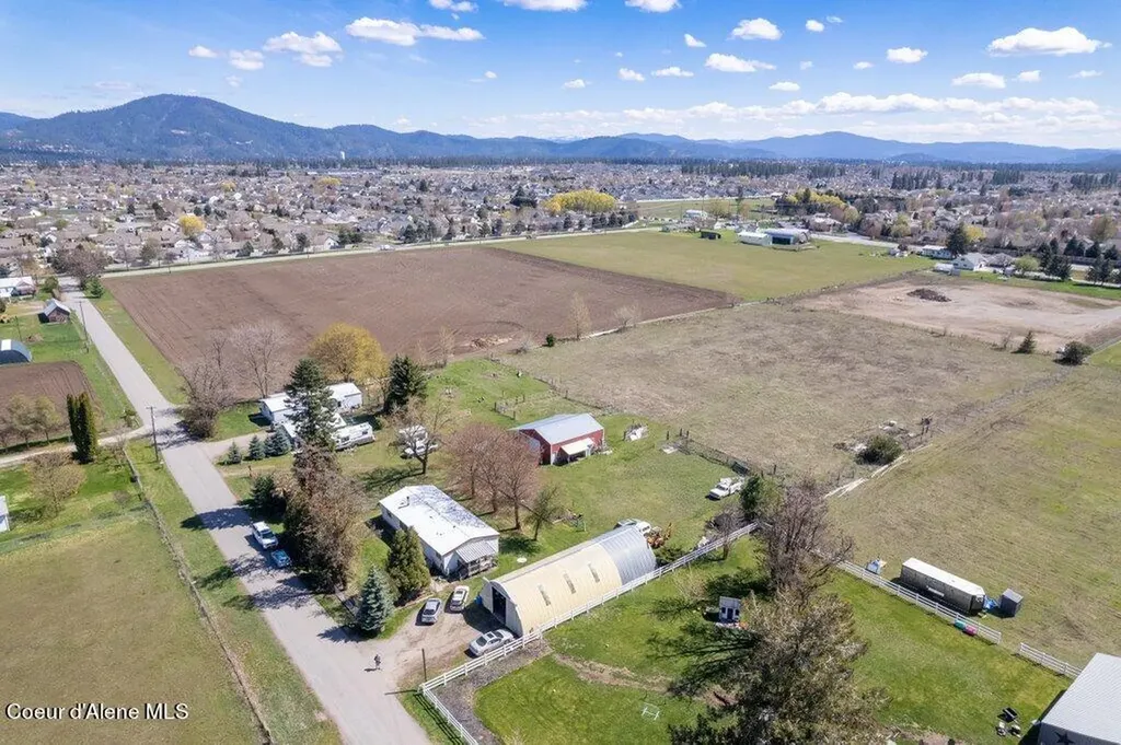 3520 West Cranston Avenue Hayden ID 83835